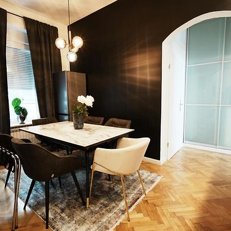 Center City Apartment 3 ซาเกร็บ ภายนอก รูปภาพ