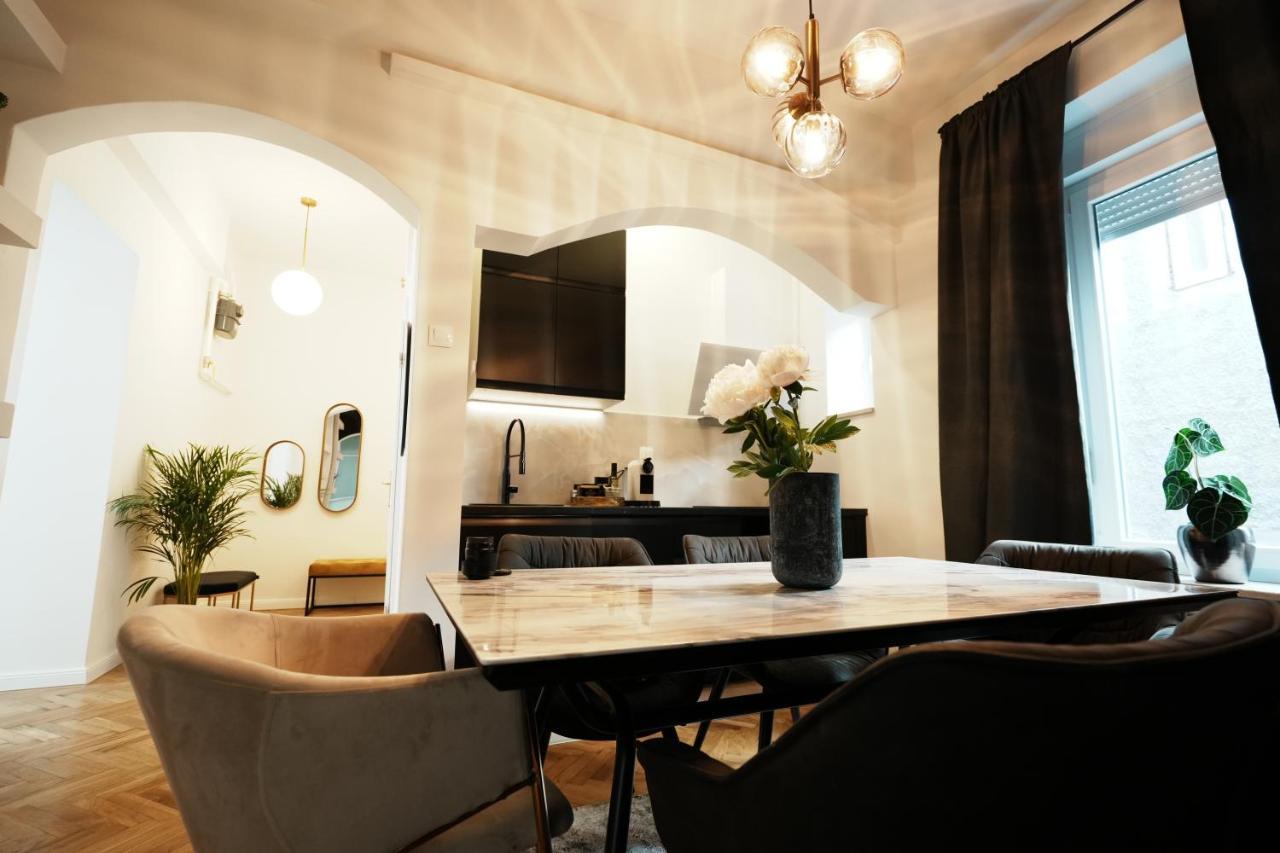 Center City Apartment 3 ซาเกร็บ ภายนอก รูปภาพ