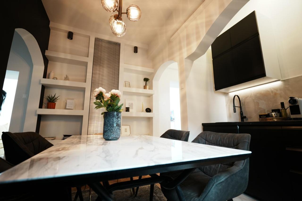 Center City Apartment 3 ซาเกร็บ ภายนอก รูปภาพ